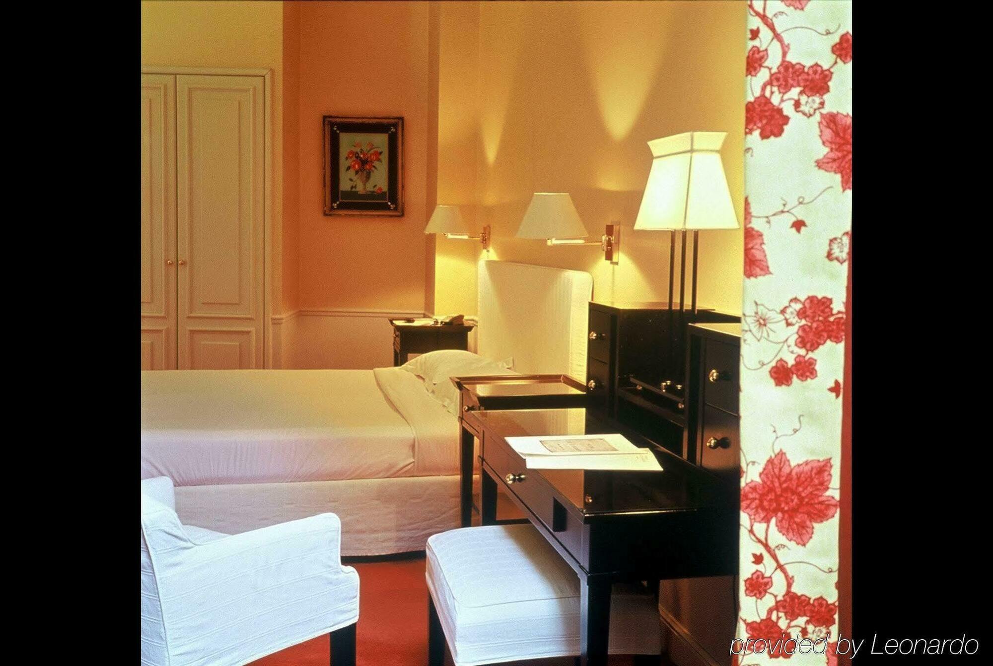Hotel Le Lavoisier & Spa Paris Room photo